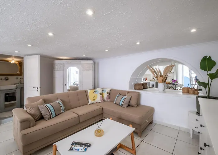 Homebase Apartment *