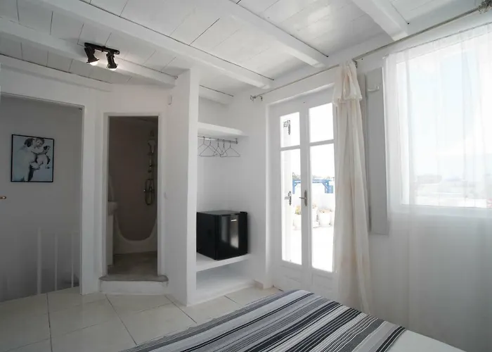 Homebase Parikia (Paros)